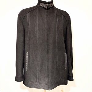 Italian Men's Sleek Black Lightweight Jacket, Size L